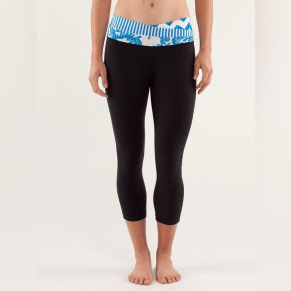 Lululemon Athletica Classic Stripe Polar Cream Beaming Blue - Picture 1 of 6